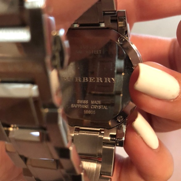 Women’s Burberry Watch - Picture 4 of 5